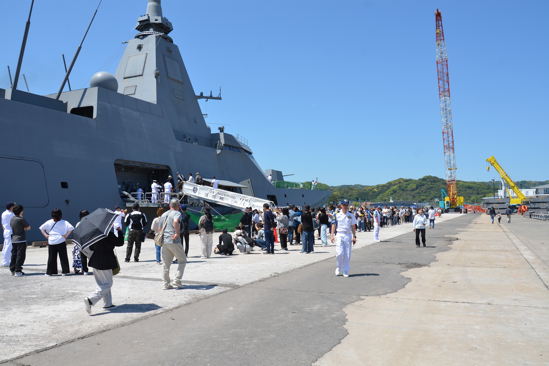FFM型護衛艦が佐賀県初寄港 約3600人が来場し大にぎわい｜佐賀地本