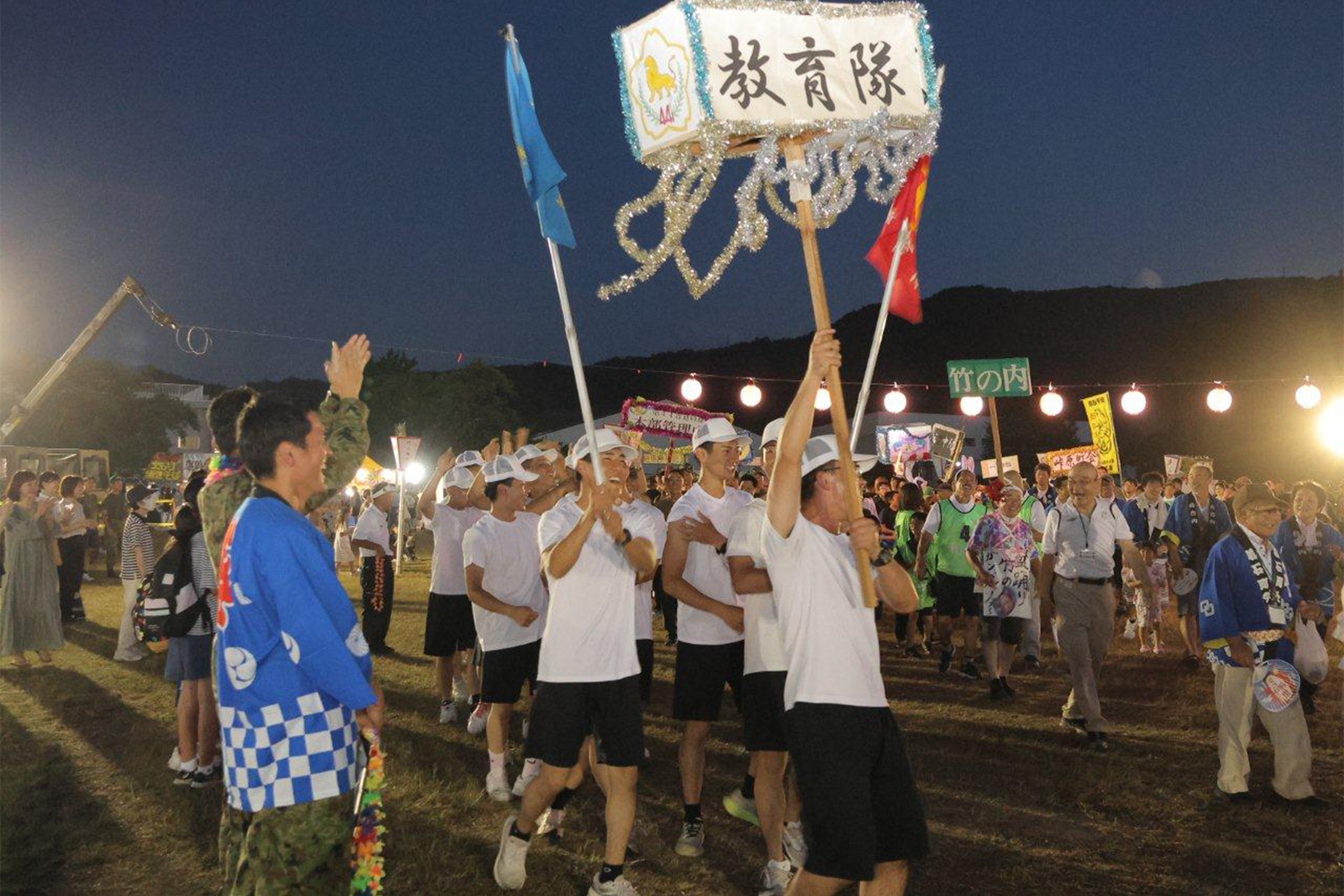 福島の夏夜を彩る 盆踊りと花火で地域と自衛隊がひとつに｜福島駐屯地