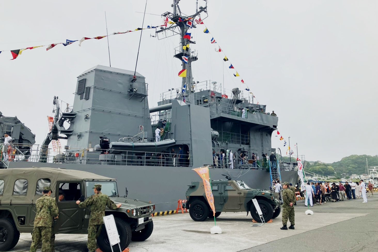 黒船祭に「えんしゅう」降臨！艦内公開＆綱引きで市民と一体化｜静岡地本