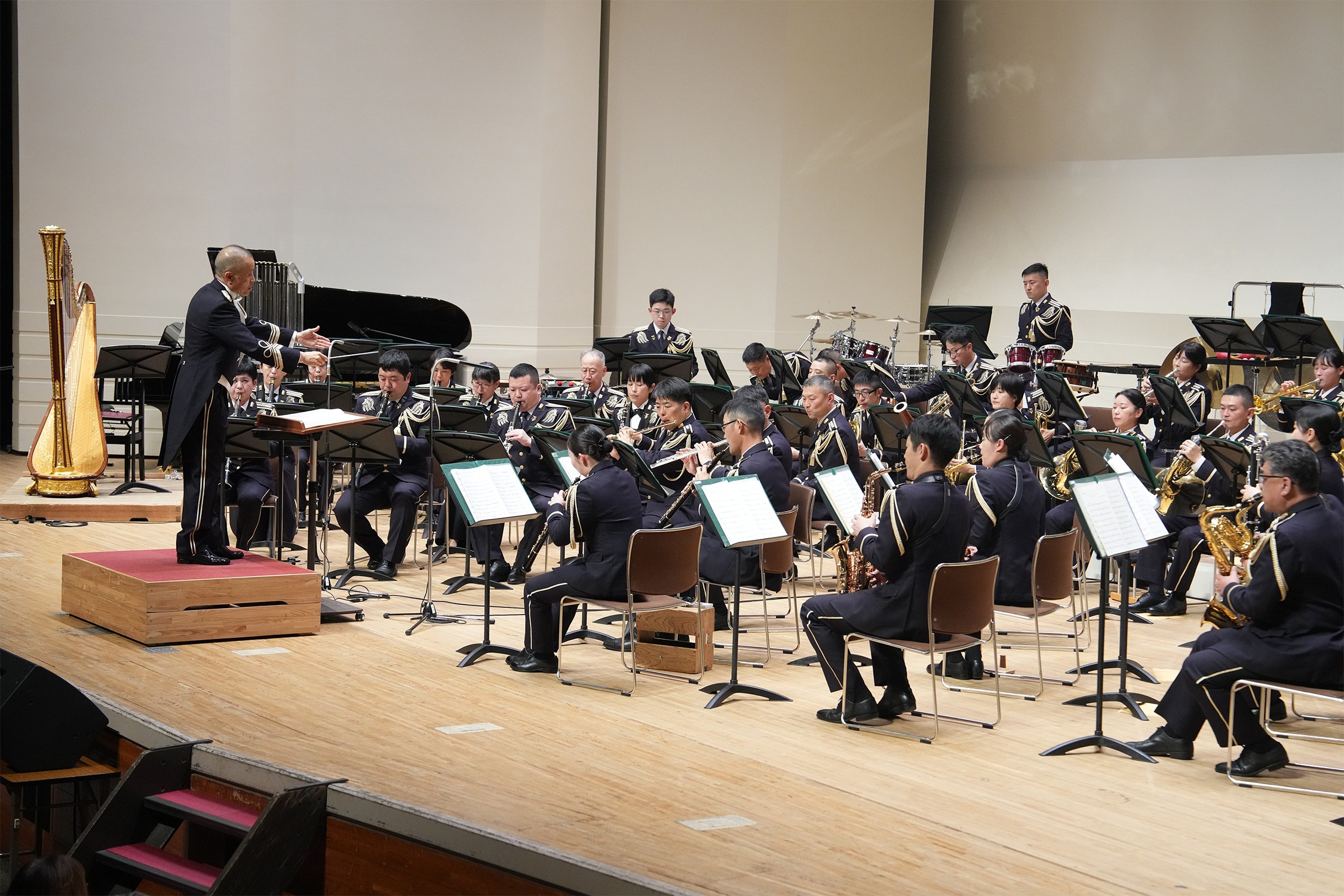 50年の伝統を響かせる 聴衆魅了した記念演奏会｜第1師団