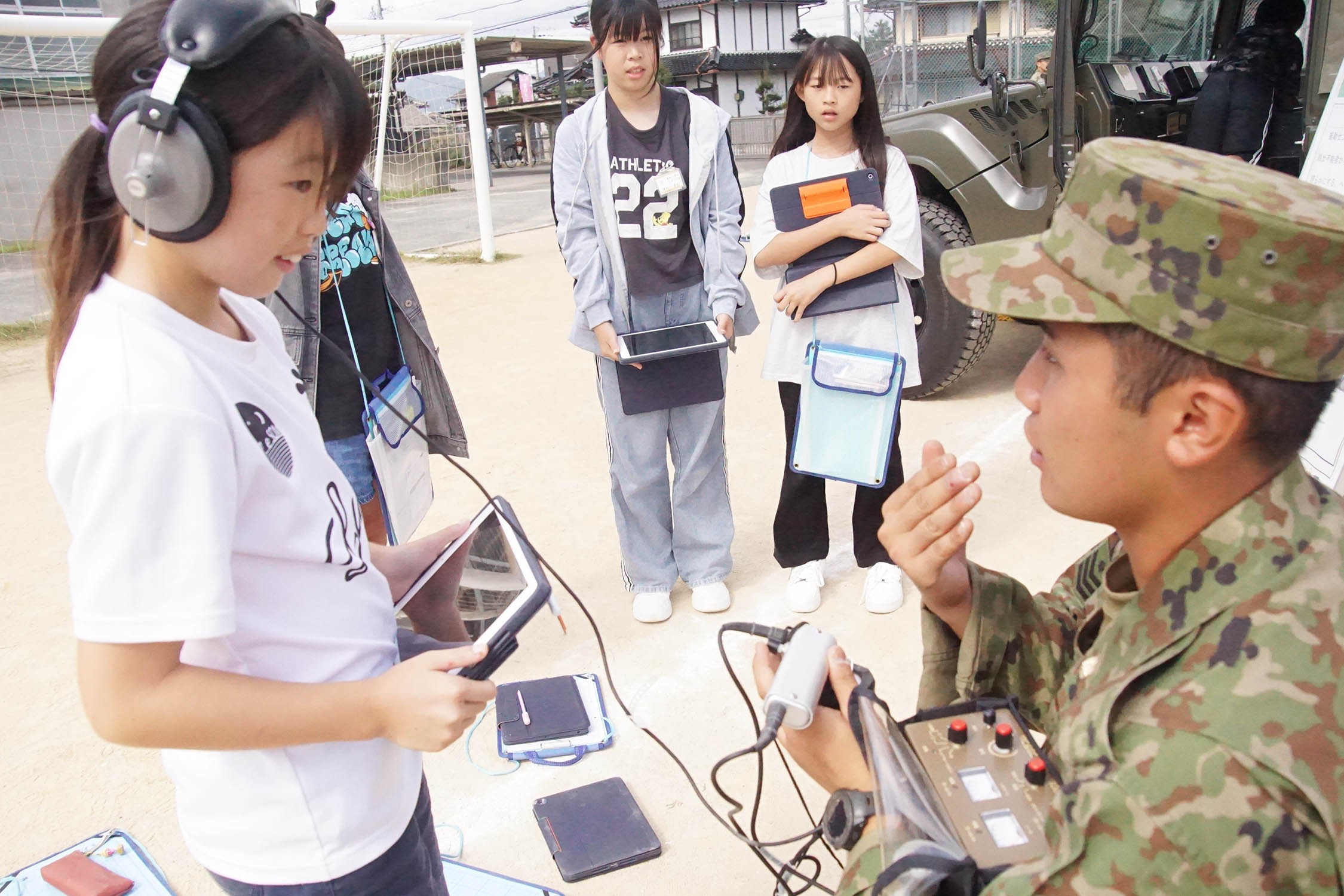 福知山駐が小学校で防災授業 児童とともに「チャレンジ防災」｜福知山駐屯地