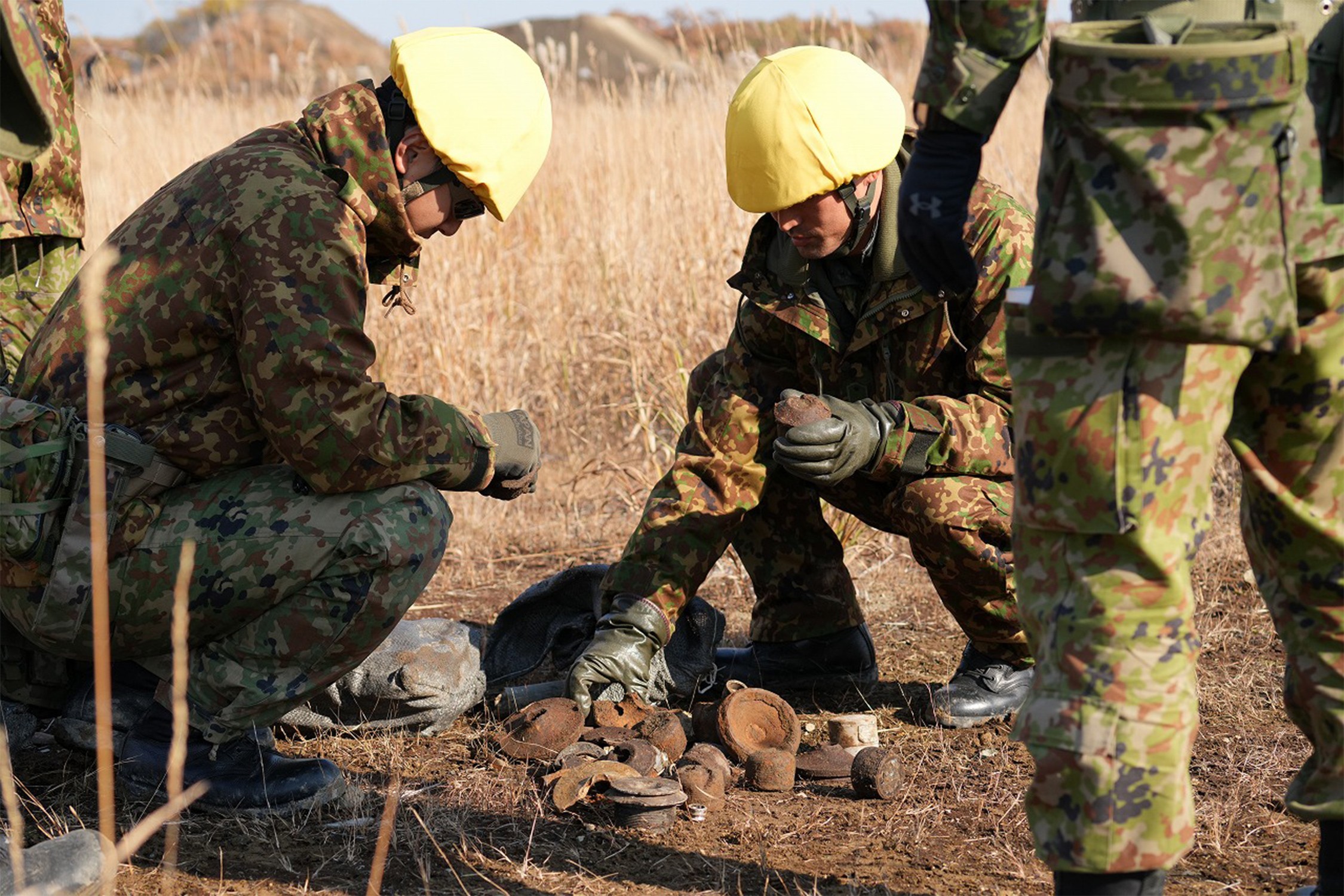 道場を鍛え、己を鍛える 隊員総力の秋季演習場整備｜第7師団
