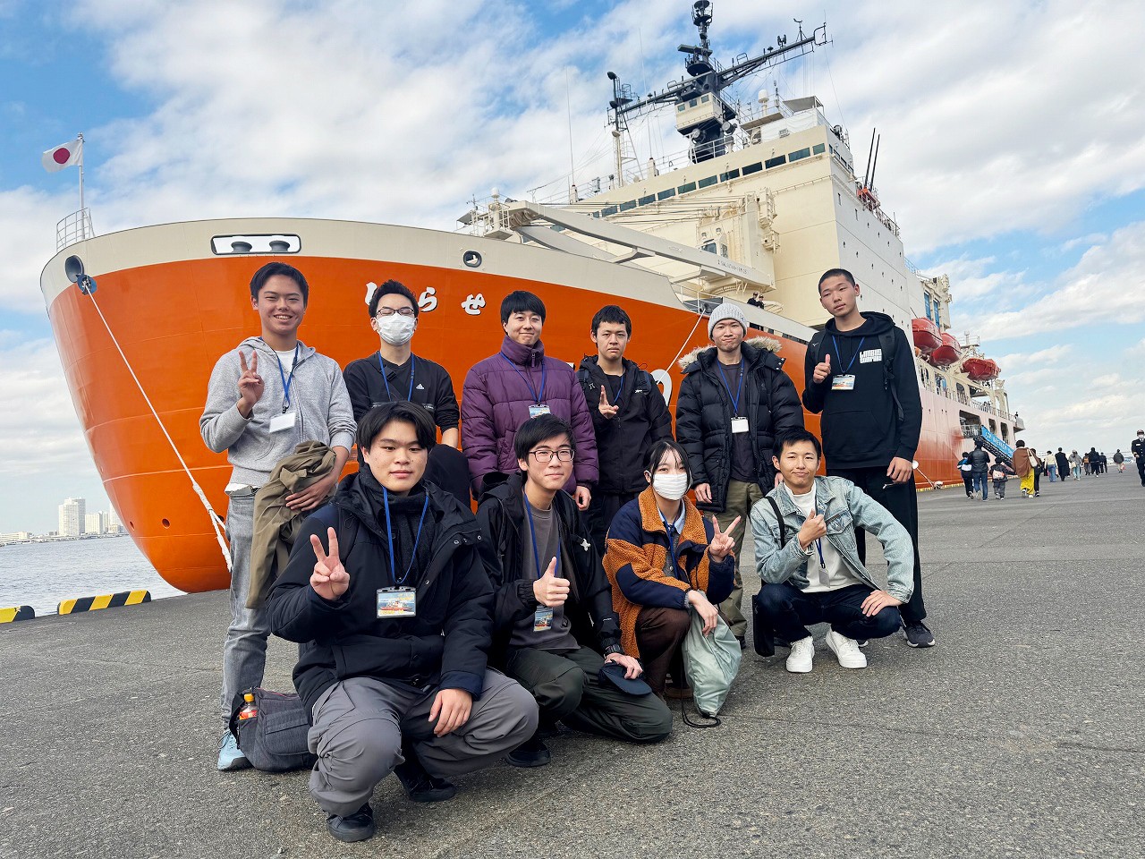 海の仕事を体感 砕氷艦「しらせ」で募集対象者が航海を満喫｜千葉地本