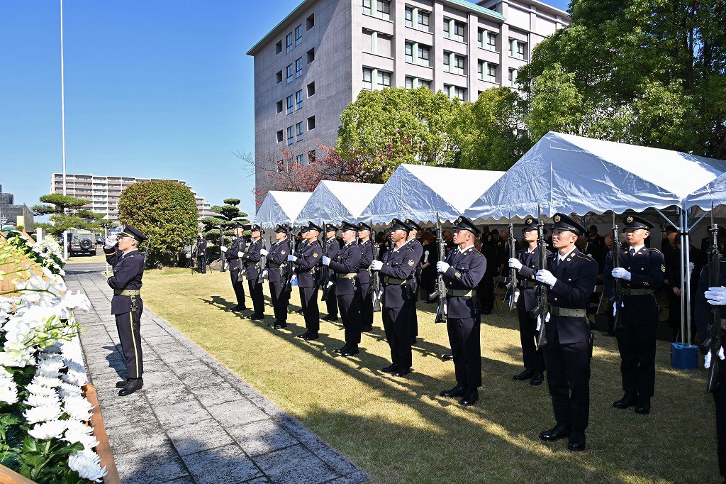 尊い遺志を胸に刻み 殉職隊員へ深甚なる追悼｜第10師団