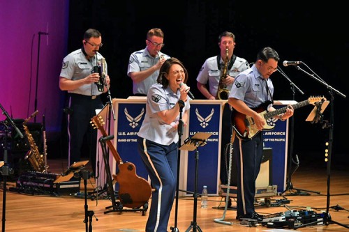 音楽で結ぶトモダチの絆 日米が奏でる感動ハーモニー in 相馬｜福島地本