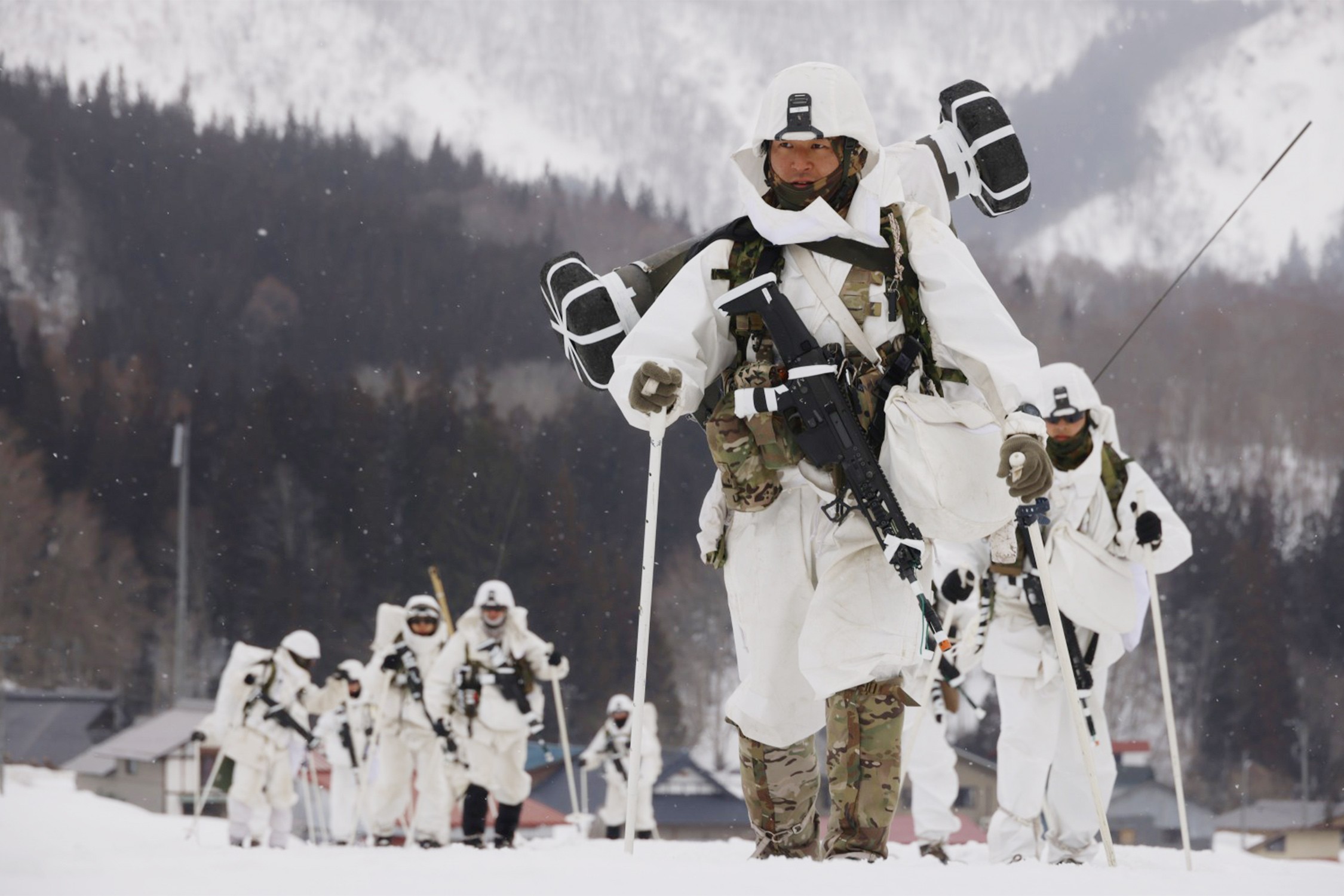 スキー機動受閲 昇龍一丸で任務達成｜神町駐屯地