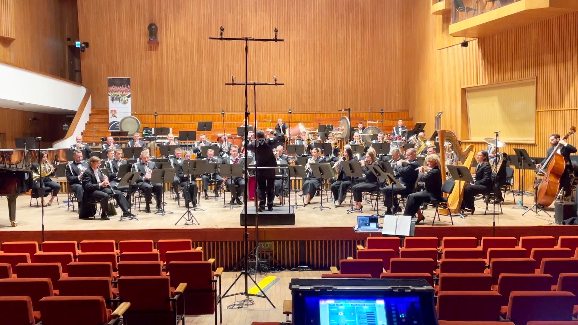 自衛官として初の快挙 柴田2陸佐がワルシャワで頂点に｜中央音楽隊